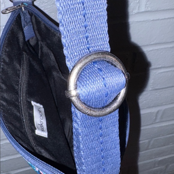 ๐ข Sakroots Basic Crossbody Bag in Royal Blue Seascape. Like new! - Picture 12 of 16
